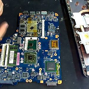 Ремонт ноутбукаToshiba L500. Нет изображения.